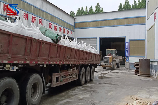 鋁礬土|熟料|高鋁|細(xì)粉|骨料|鑄造用鋁礬土價格|廠家|煅燒圖 鋁礬土|熟料|高鋁|細(xì)粉|骨料|鑄造用鋁礬土價格|廠家|煅燒圖